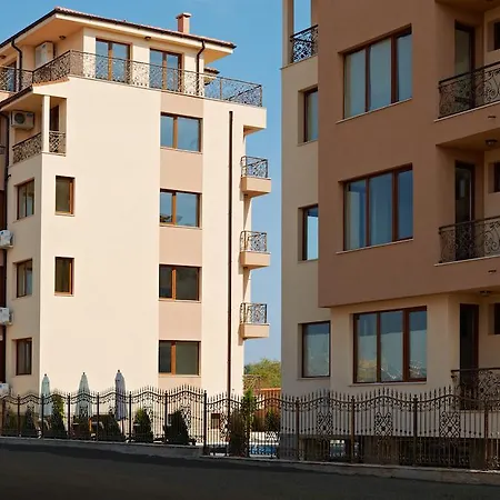 アパートホテル Stanny Court