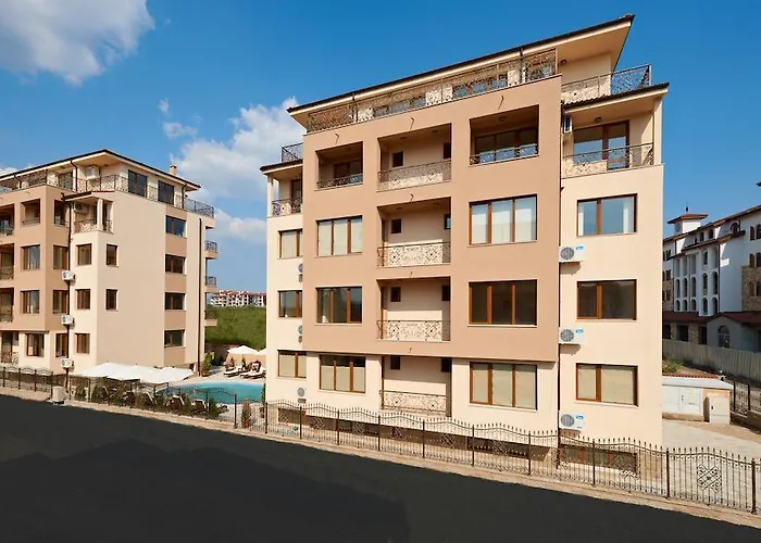 Apartmanhotel Stanny Court 3*